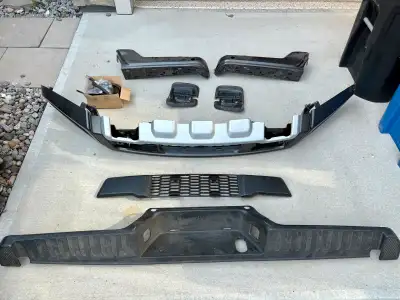 Front and rear OEM bumper components off a 2018 Ford raptor. When I purchase the truck an aftermarke...