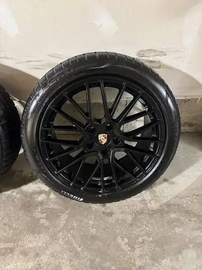 245/45/20 & 285/40/20 PIRELLI WINTER TIRES/RIMS 20x9/20x10 BP 5x130 98% 10.5-11/32 TPMS OFF AUDI ETR...