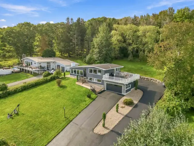 Ocean View Family Home for Rent in Mahone Bay, Nova Scotia