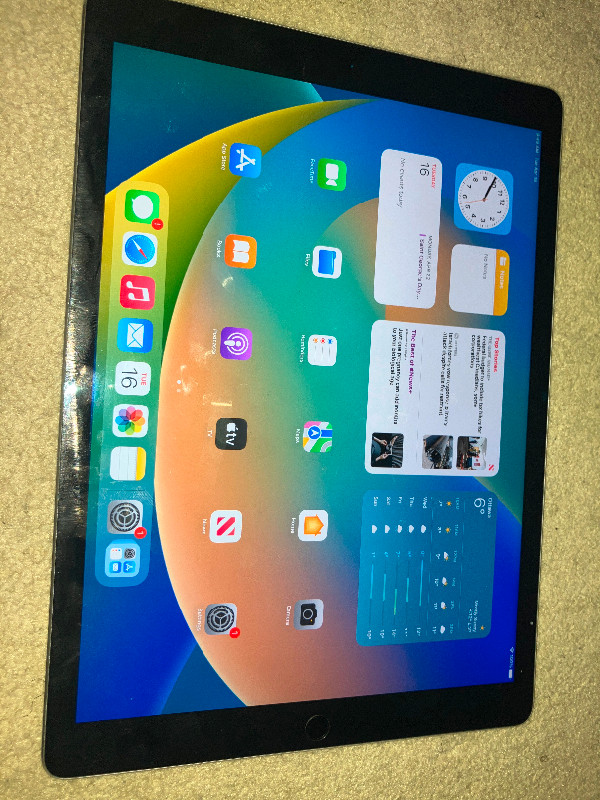 iPad Pro 12.9in 128gb wifi for sale in iPads & Tablets in Napanee - Image 3