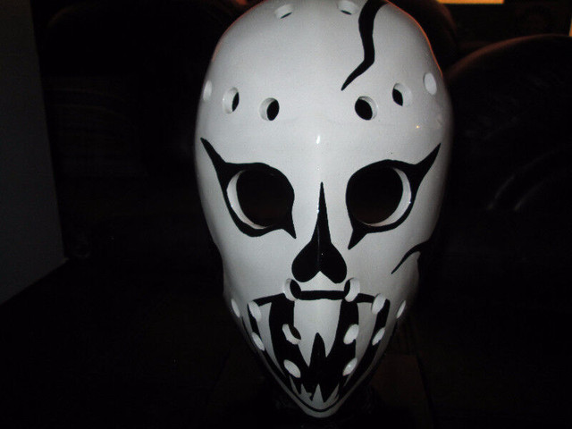 Gilles Gilbert Autographed Full Size Goalie Mask in Arts & Collectibles in Mississauga / Peel Region - Image 4