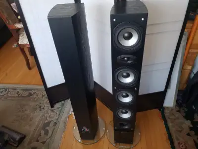200 watts 8 Ohm Precision acoustics speakers. Dimensions in inches: 42 x 9 x 6.5. In nearly perfect...