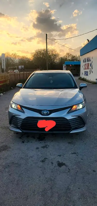 Toyota camry hybrid Le for sale