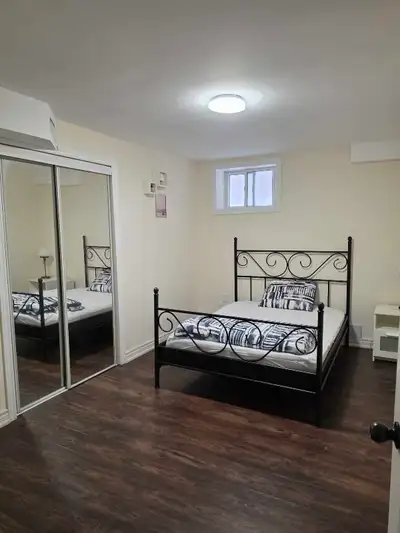 Enjoy a clean, comfortable home in a convenient neighborhood close to everything you need. Features:...
