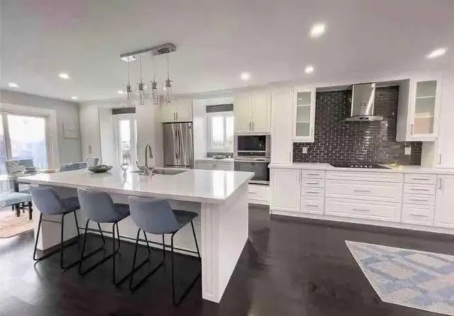 Room for Rent Mississauga  in Room Rentals & Roommates in Mississauga / Peel Region - Image 7