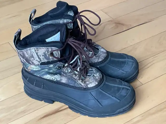 Winter Waterproof, Rubber Snow Boots. Size 10. Great Shape in Men's Shoes in Edmonton - Image 3