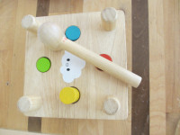 jouet en bois pour bébé de marque Plan Toys