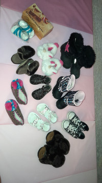 Baby/toddler shoes and mits 