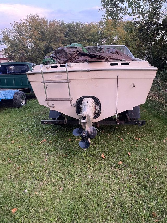 Project boat with trailer Powerboats & Motorboats Ottawa Kijiji