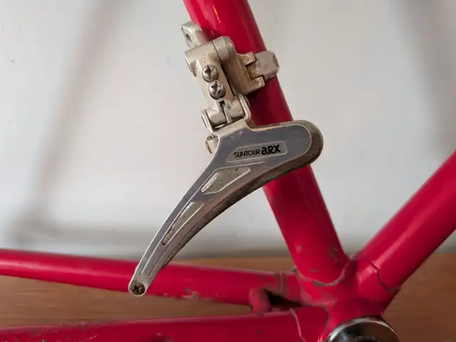 Vintage "Fuji Club" Bike Frame in Road in Ottawa - Image 4