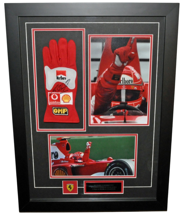 Michael Schumacher signed Formula 1 F1 Memorabilia dans Art et objets de collection  à Longueuil/Rive Sud - Image 3