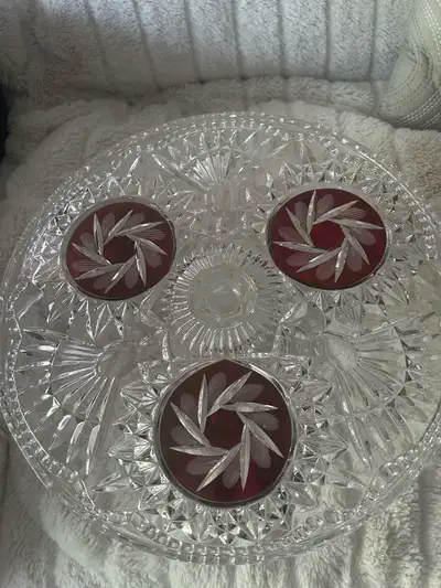 Crystal cake stand 12”