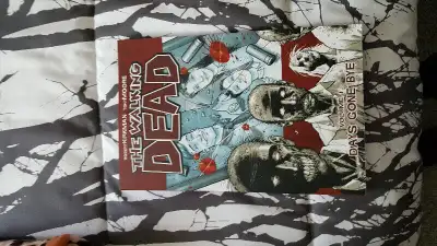 The  Walking  Dead  Graphic  Novel  (Volume  1), View more
