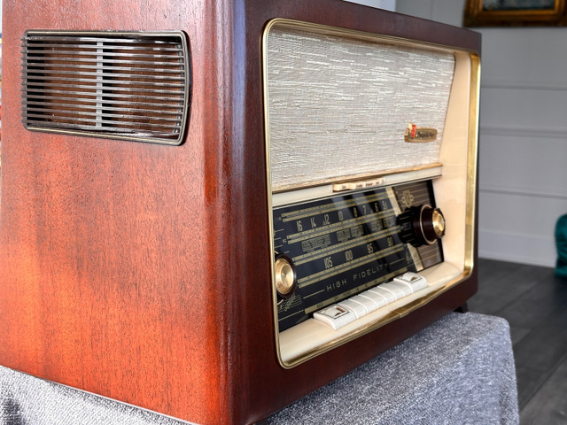 Radio Nordmende (1959) in Arts & Collectibles in City of Toronto - Image 4