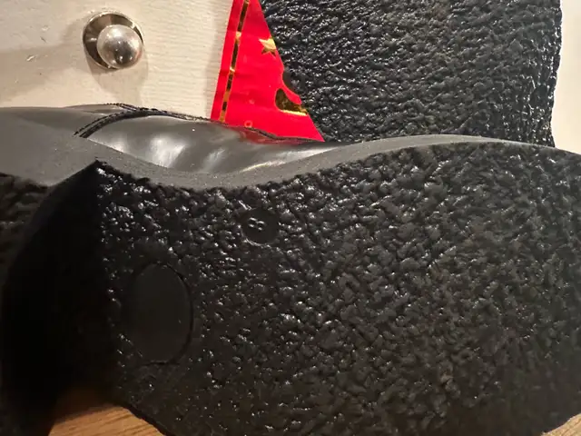Kenneth Cole Boots in Men's Shoes in Markham / York Region - Image 6