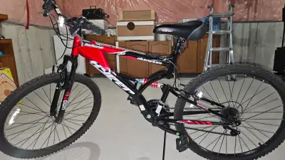26 Inch Hyper Bear Mountain Bike, View more