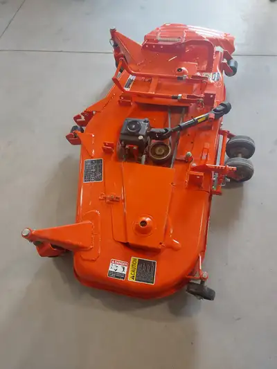 FOR SALE HEAVY DUTY KUBOTA RCK60-30BA 60 INCH MOWER DECK. PURCHASED NEW WITH KUBOTA B2650 AND NEVER...