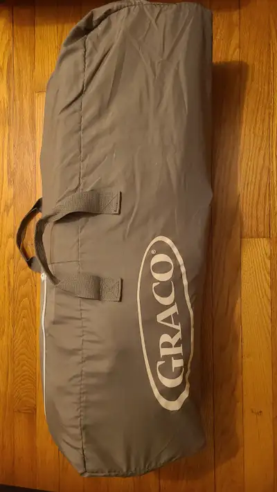 Graco packable travel crib in excellent condition., View more