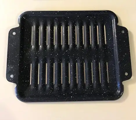 Oven Porcelain Steel Broiler/Grill/Bake Pan Set (2 pcs) in Kitchen & Dining Wares in City of Toronto - Image 4