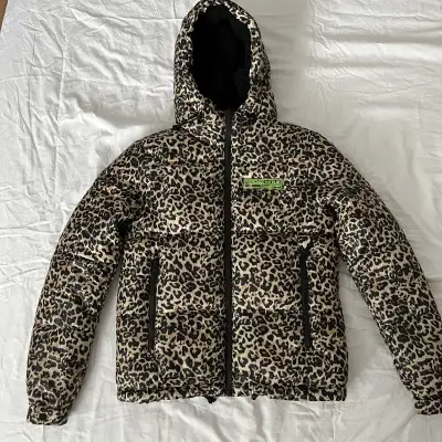 Brand New Size M Reversible Women’s Winter Jacket, View more