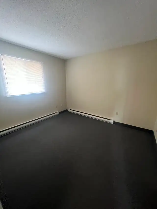 Commercial Office Space in Commercial & Office Space for Rent in Oakville / Halton Region - Image 10