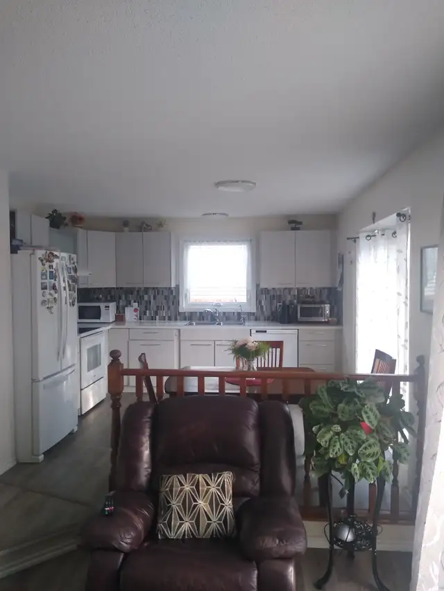 43 Millrise Crescent, SW, Calgary63013096358403122