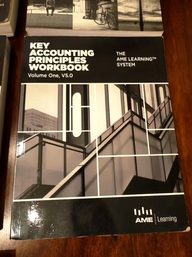 7 Textbooks Key Accounting Principles, Canadian Business Law ++ in Textbooks in Kitchener / Waterloo - Image 8
