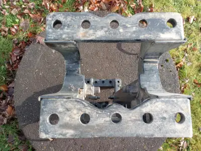 crossmember new neuf de camion truck Peterbilt Simple, View more