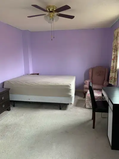 Call Meraj : 647 & 273 & 15 15 Available from JUNE, 2026 Intersection: Colonial /The Collegeway Miss...