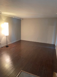 Newly Renovated, Private 1 Bedroom Apartment, 5 min Walk to Lake