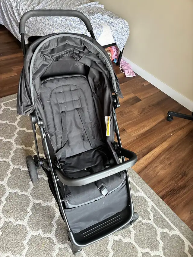 Graco Stoller in Strollers, Carriers & Car Seats in Edmonton - Image 3