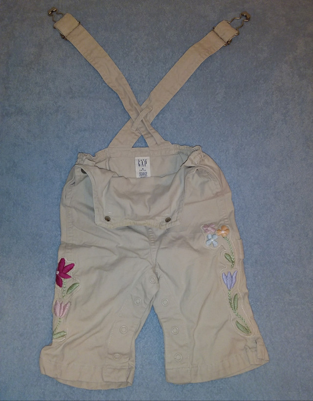Baby Gap Girls Overalls,Khaki Floral Embroidered Size 3-6 Months in Clothing - 3-6 Months in Truro - Image 4