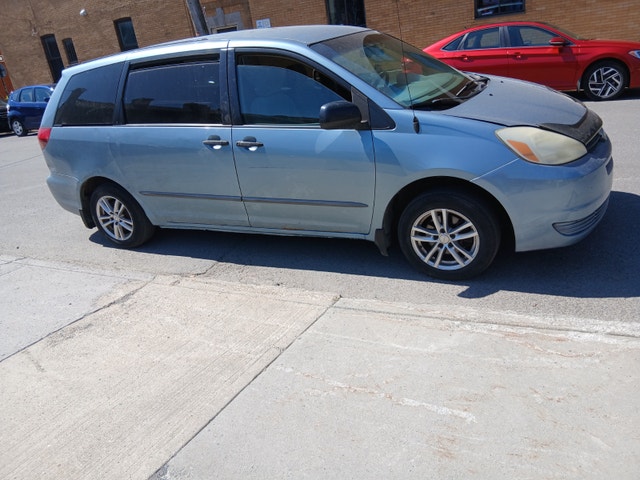 TOYOTA SIENNA FAIT INSPECTER L AVANT ACHAT — photo 5