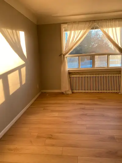 Bright and spacious two bedroom Apartment on East Mountain