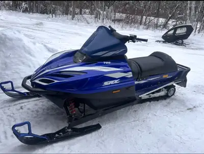 Looking to buy Yamaha SRX 700 , or mountain max triple