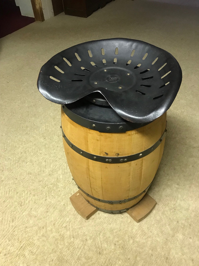 4 Barrel tractor seat stool in Chairs & Recliners in Edmonton - Image 2
