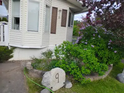 Beautiful Modular Home in Smithers BC Quiet location New! Furnace, Kitchen Lighting, Bathroom Vanity...