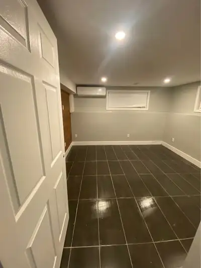 2 Bedroom basement unit in Middle Sackville Rent Excludes - Electricity, Oil, Wi-fi, Water Basement...