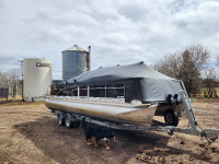 Manitou pontoon boat