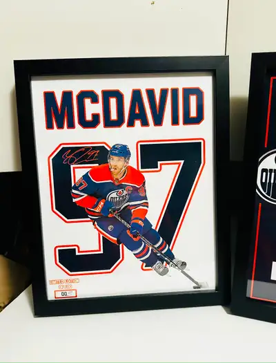 Connor McDavid Edmonton Oilers framed photo. White 8x10 inches in a black box frame. Mint condition....