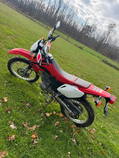 Super low km dual sport! bought it from an older gentleman who got it new for his daughter. She dump...