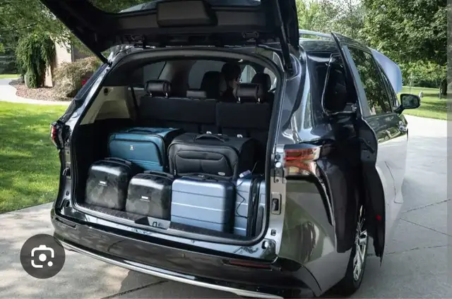 airport ride64840296324994124