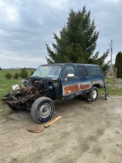 1989 Square Body Suburban 