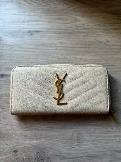 Saint Laurent Dark Beige Grain de Poudre Mattelasse Chevron YSL, View more