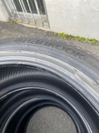 Pneus D’été 245/45R19 