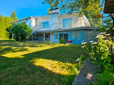 2 BDR Ground floor Quiet Free Wi-Fi (Burnaby Central)