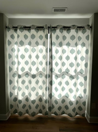 Curtains w rod