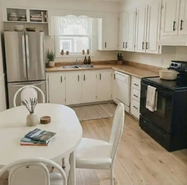 Room for single occupants near QEH All inclusive in Room Rentals & Roommates in Charlottetown - Image 6