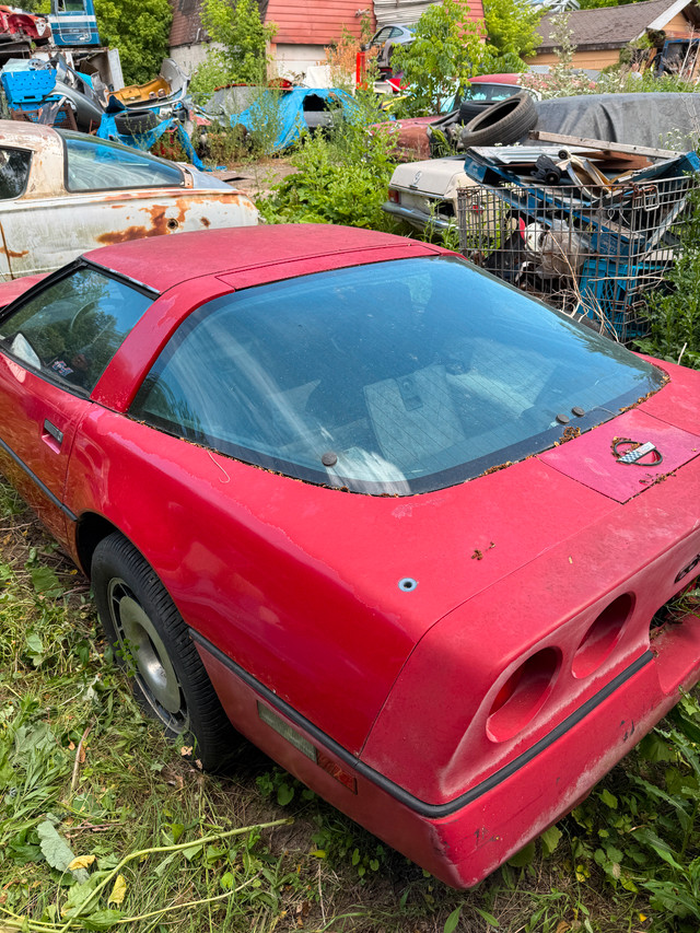 1987 CORVETTE RED CONVERTIBLE TWO DOORS in Cars & Trucks in Markham / York Region - Image 2