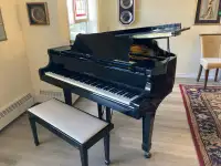 Yamaha Baby Grand Piano - G1  model - 5’3” Pristine condition